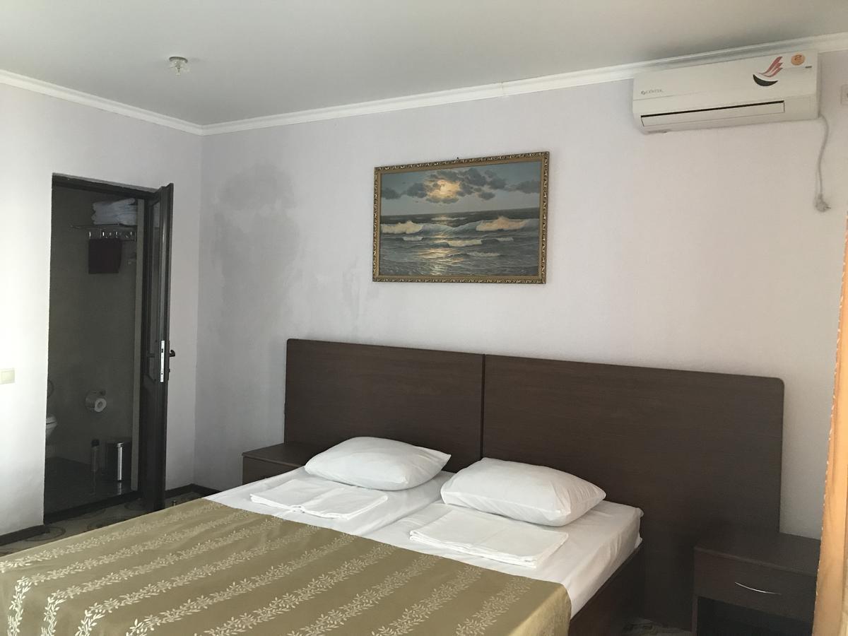 Apra Hotel Lidzava Eksteriør billede